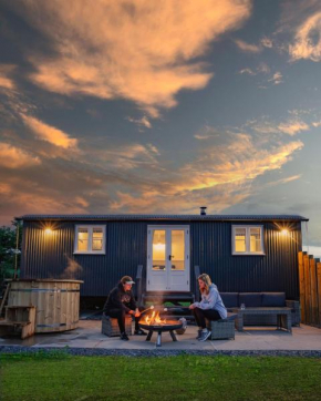 Inglewood Shepherd's Huts